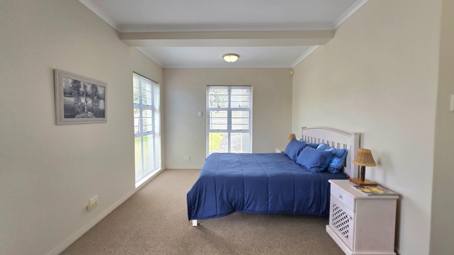 3 Bedroom Property for Sale in Franskraal Western Cape